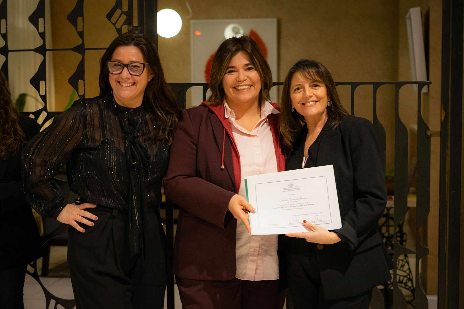Clase de liderazgo estratégico en Academia Mujer Pyme